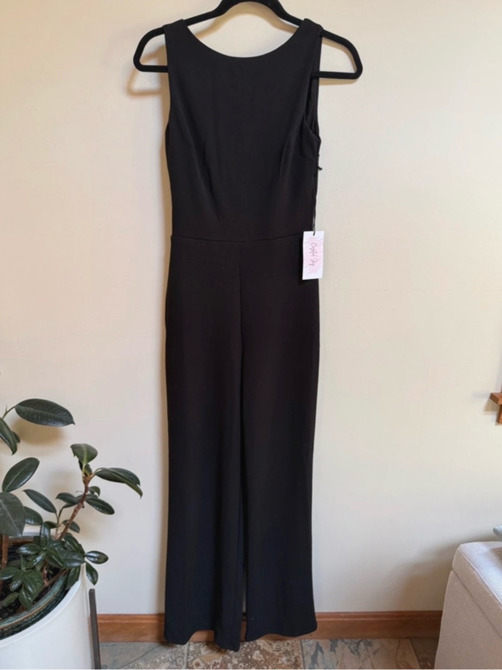NWT Sleeveless Black Wide-Leg Jumpsuit w/ Keyhole Back